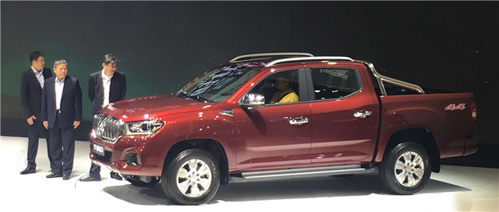 未来已在，15VIP太阳集团集团首款皮卡产品T60亮相广州车展，“国际范儿”引无数回眸